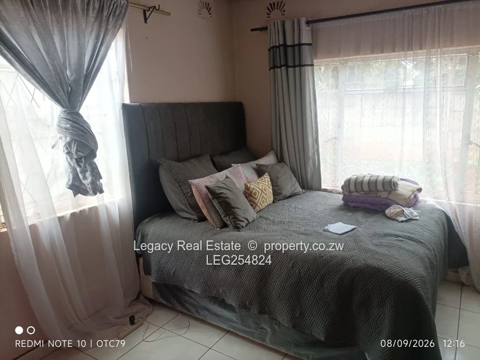 Cozy 3-Bed Warren Park Home with Borehole & Verandah (Sole Mandate)