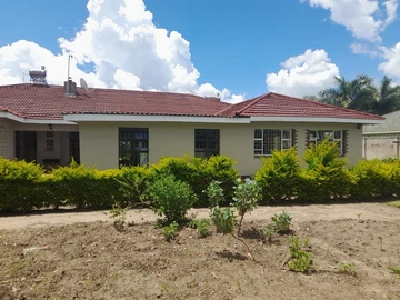 5 Bedroom House
