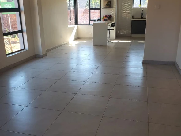 4 Bedroom Flat & Apartment