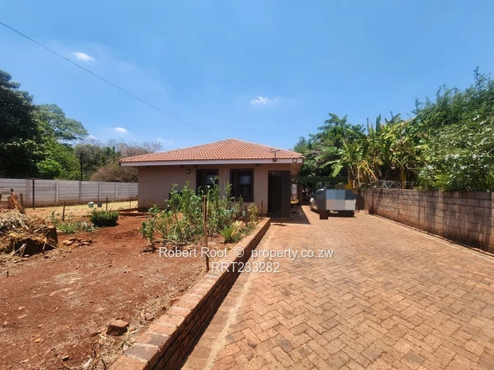 3 Bedroom Cottage for Rent in Greendale