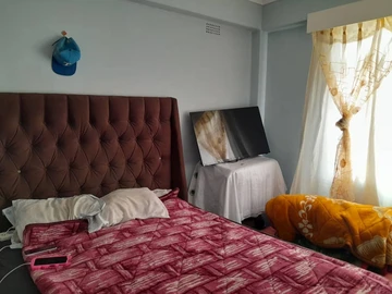 3 Bedroom Flat & Apartment