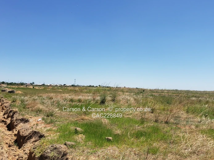 400m² Residential Land for Sale in Glen view, Gated community