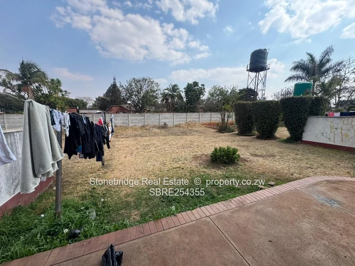 3 Bedroomed Townhouse in Westgate Harare For Sale