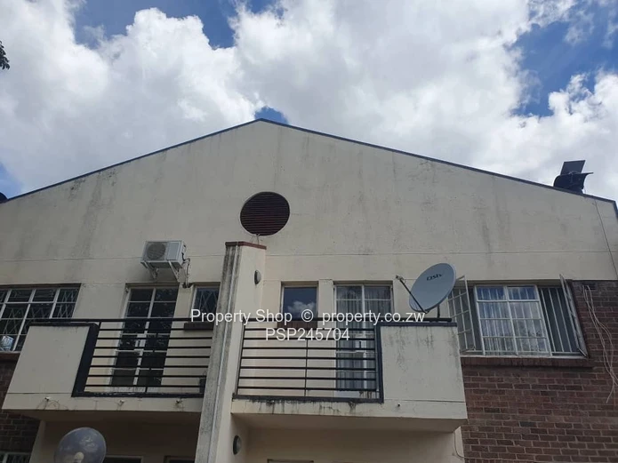 Duplex Flat in Northern Suburb   (Sole Mandate)