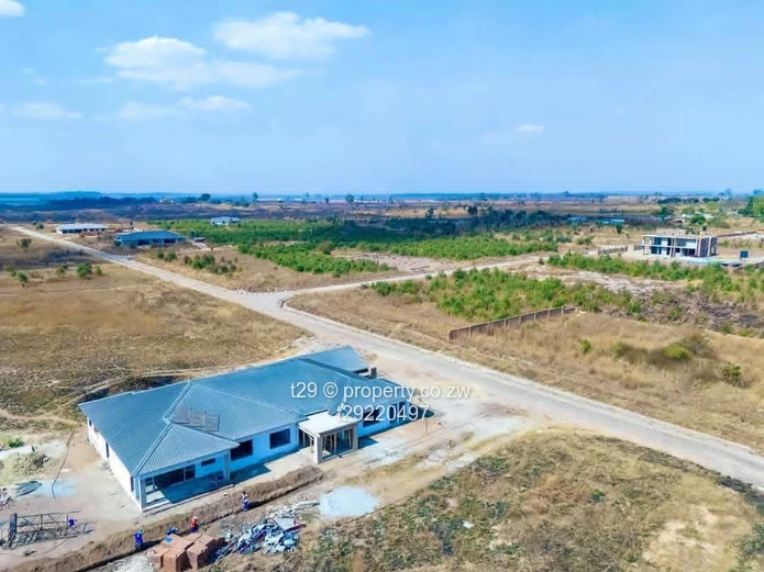 Nyabira low density Paarl luna estate stands for sale (Sole Mandate)