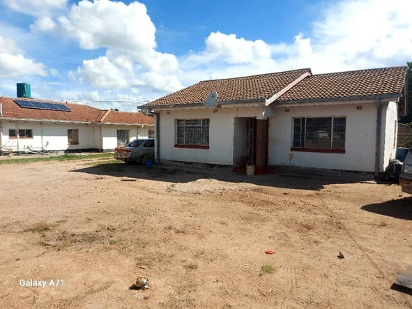 5 Bedroom House