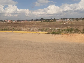 Commercial & Industrial Land