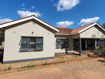 3 Bedroom Garden Flat