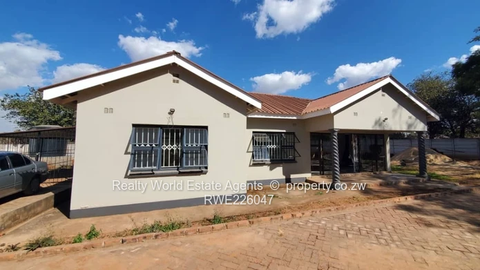 Meyrick Park Cluster Home To Let
