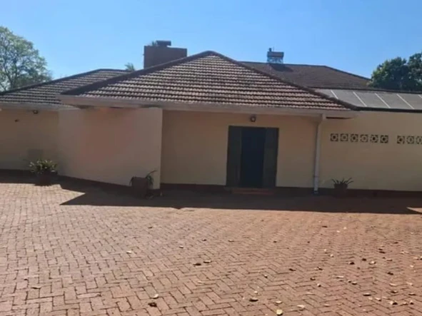 5 Bedroom House