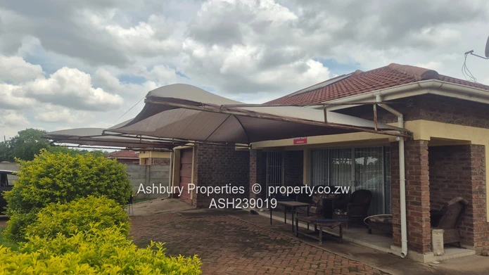 Specious Gated Community in Prospect 