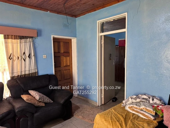 PROPERTY FOR SALE: Chikanga Phase 2 , Mutare 