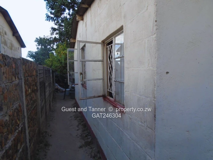 Glen Norah Core House for Sale