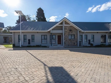 3 Bedroom Garden Flat