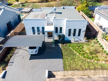 3 Bedroom Garden Flat