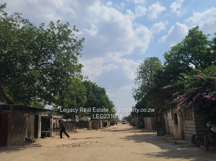 2-Bedroom Home for Sale in Zengeza 1