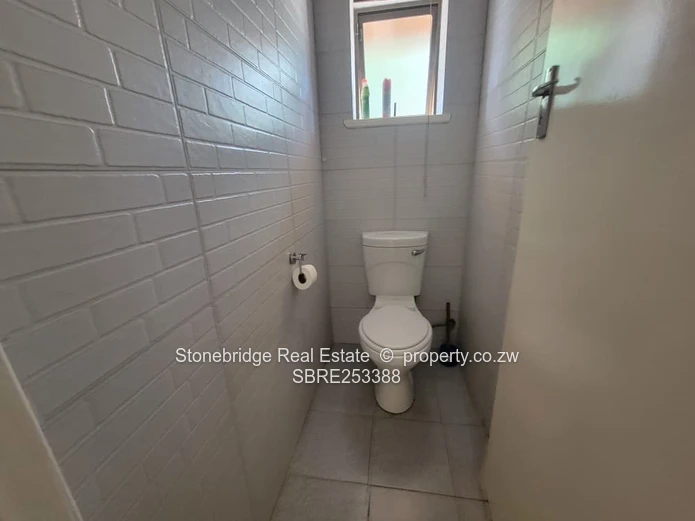 4 Bedroom House in Hillside For Sale