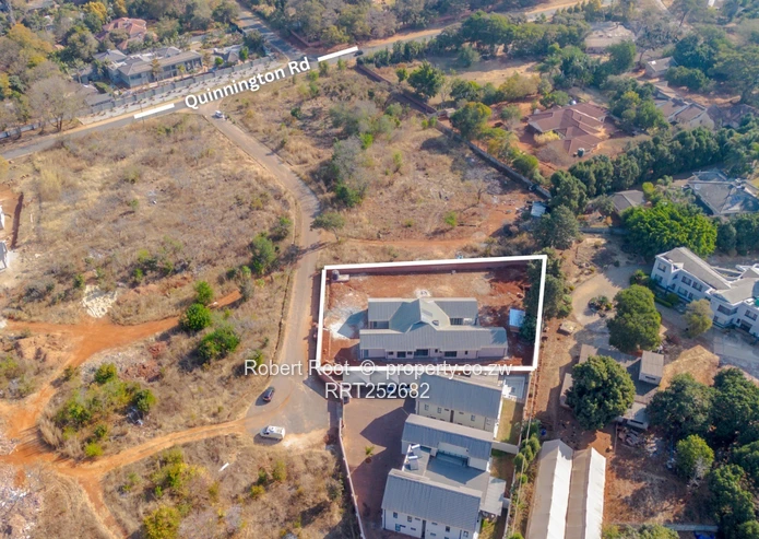 Modern newly built, 4 Bed family home, on 2000 sqm, off Carrick Creagh in Quinnington, Harare.