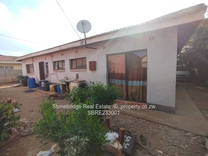 3 Bedroom House in Mahatshula For sale