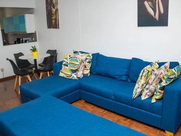 2 Bedroom Flat & Apartment