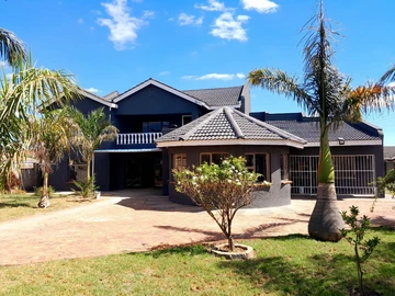 5 Bedroom House