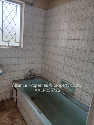 Duplex Investment: 3-Bed Unit with Garage & Deeds in Central Avenues Location