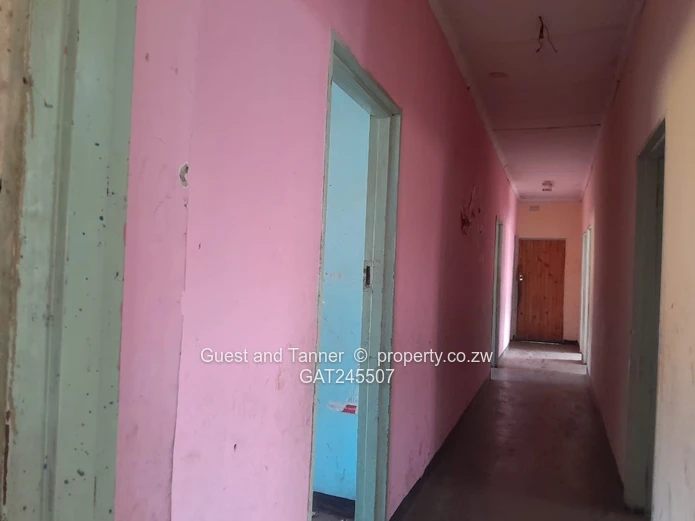 Spacious Warehouse and Workshop - Chinhoyi