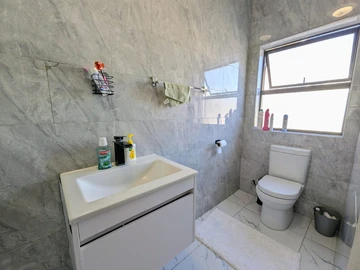 3 Bedroom Garden Flat