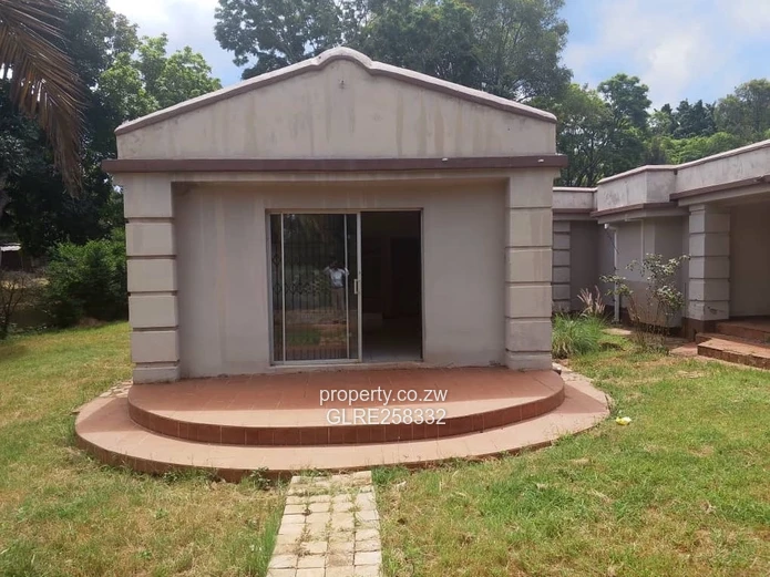 Greystone Park 3-Bed House on 2,600m² — Borehole & Tank