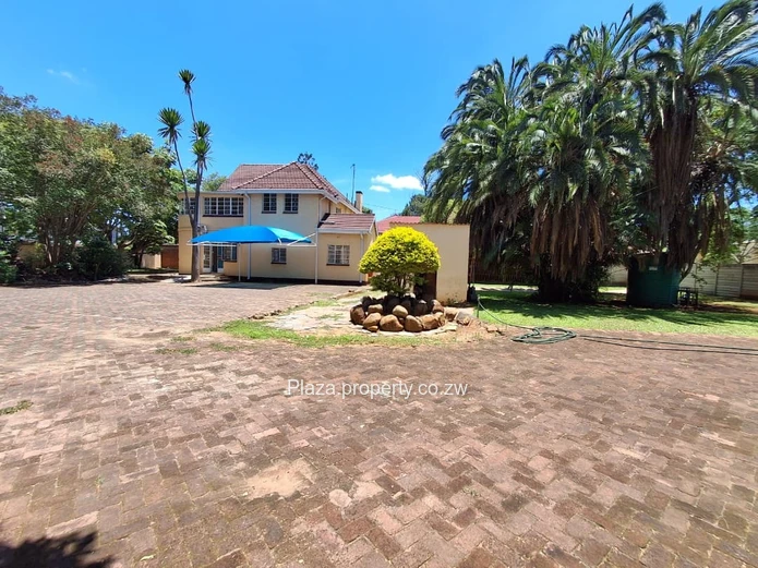 Commercial Property for Sale – Van Praag, Milton Park