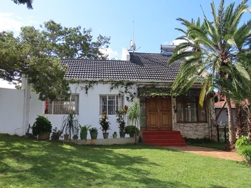 Delightful 3 Bedroom Cottage for rent in Glen Lorne !