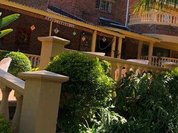 9 Bedroom Townhouse Complex