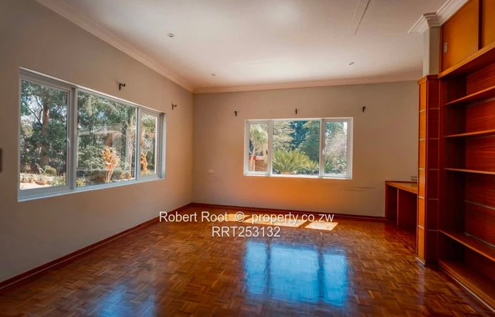 4 bed family home in Glen Lorne