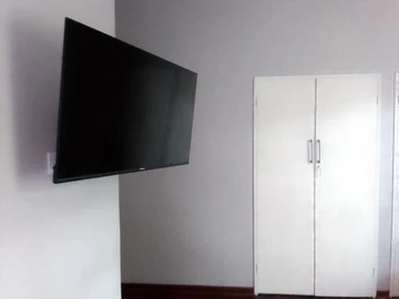 4 Bedroom Garden Flat
