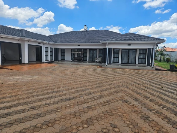 5 Bedroom House