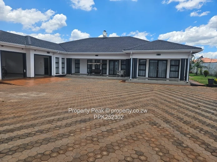 Spacious 5-Bed Family Home in Mount Pleasant Heights - Borehole
