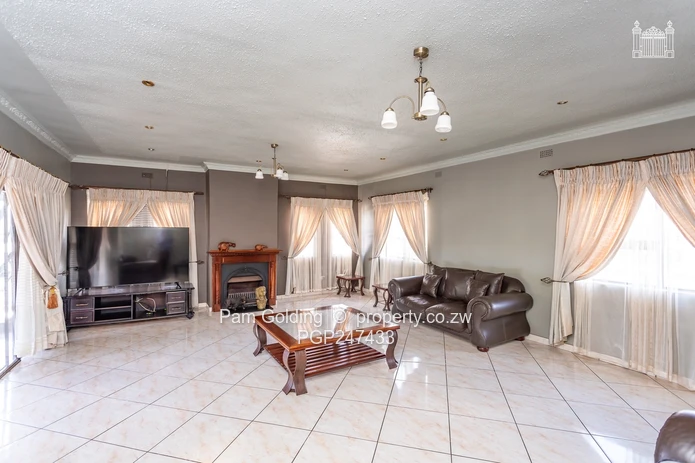 4 Bedroom House for Sale in Borrowdale Brooke (Sole Mandate)