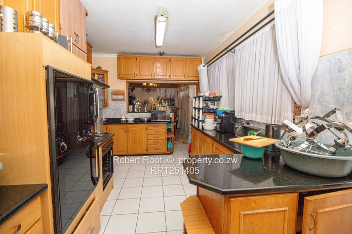  Prime Alexandra Property with endless Potential for Home and Business use