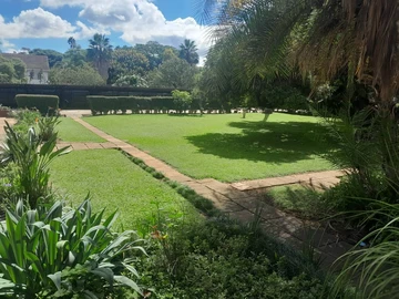 2 Bedroom Garden Flat