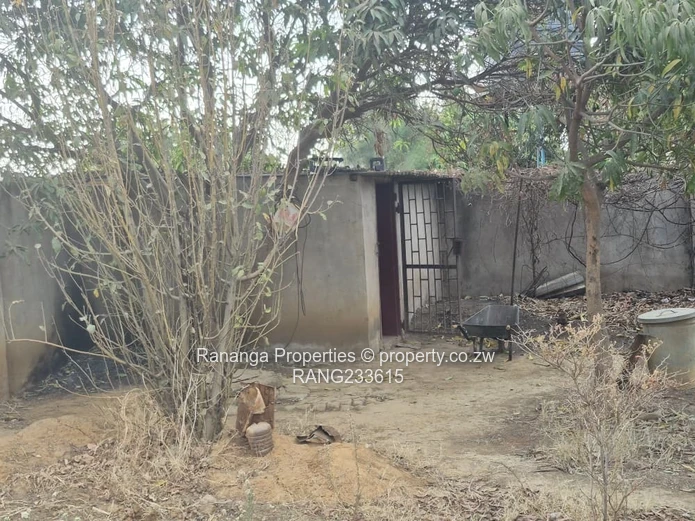 Kadoma – Solid 4-Bedroom Family Home with Title Deed