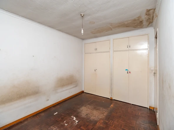 2 Bedroom Flat & Apartment