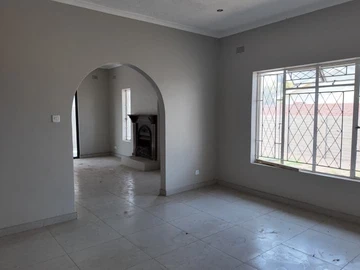 3 Bedroom Flat & Apartment