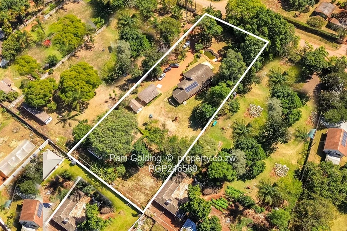 Rhodesville – 4 Bedroom Family Home With A Prolific Borehole