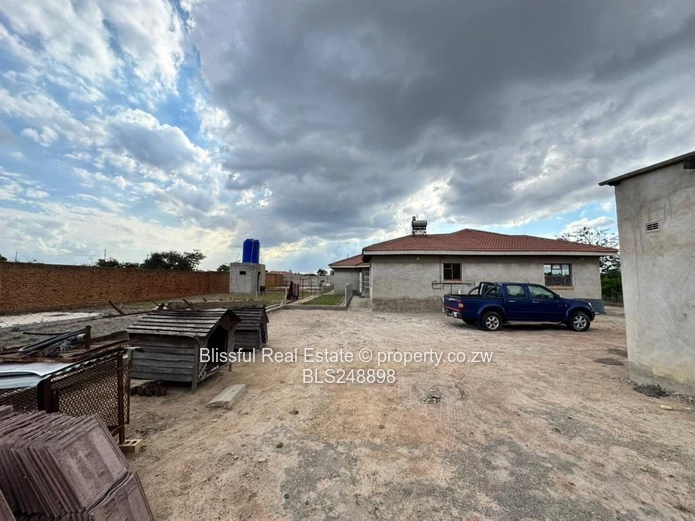 4 Bedroomed House For Sale in sunway city Ruwa