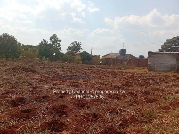 1000 m² Cleared Corner Stand in Hatcliffe, Harare