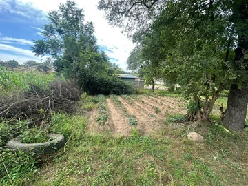 Commercial & Industrial Land