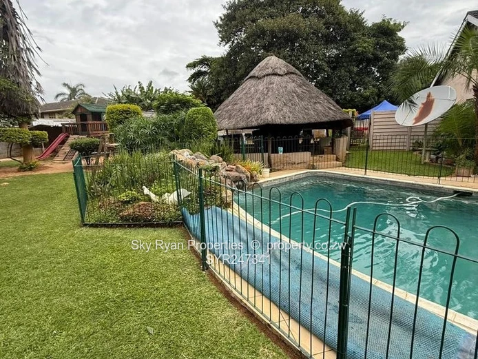 Alexandra Park House For Sale