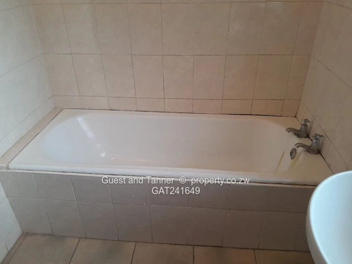 3 Bed House For Rent in Waterfalls