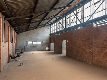 Warehouse & Factory