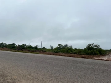 Commercial & Industrial Land